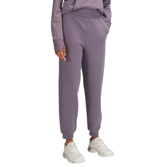 Lululemon Womens Size 6 Dusky Lavender Scuba Relaxed High-Rise Jogger Sweatpants - Picture 2 of 10
